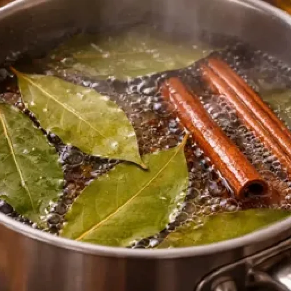 Erbe aromatiche e spezie naturali